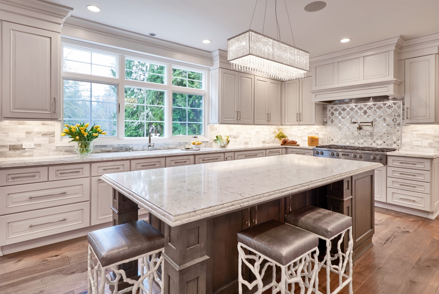 Eastside Estate Bellevue Kitchen Island Design