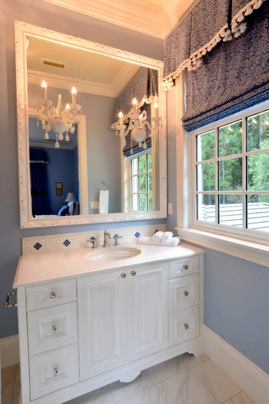 bathroom-interior-design-michelle-yorke-blue-walls
