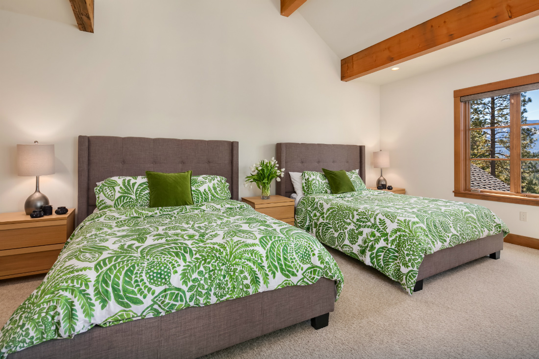 guest-bedroom-two-beds-cle-elum-wa-interior-design