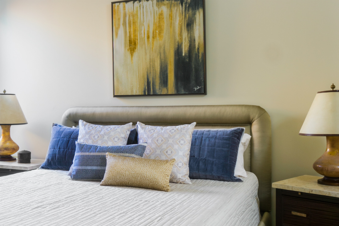 palm-springs-ca-bedroom-interior-design-throw-pillows-wall-art