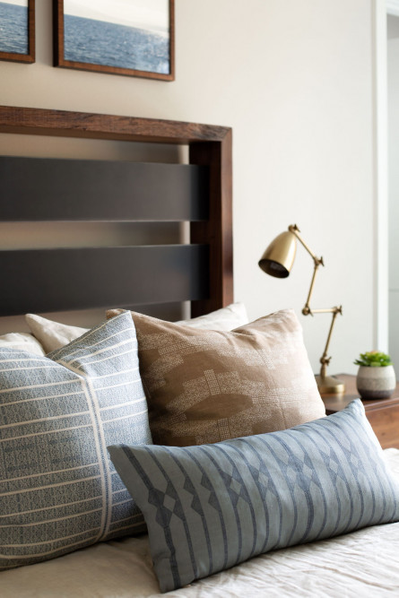 bed-detail-pillows-michelle-yorke-interior-design