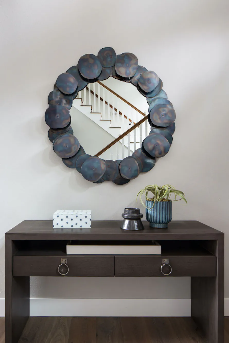 sidetable-round-metal-artwork-mirror