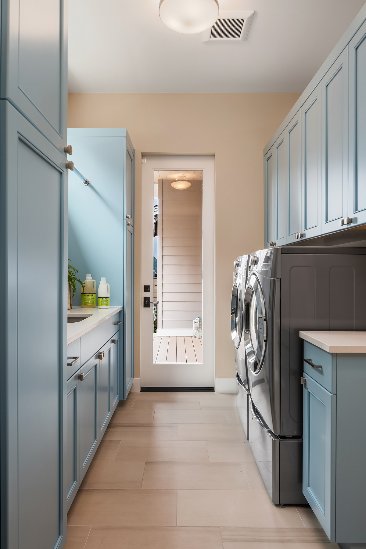 The Elements of a Functional, Stylish Laundry Room Design