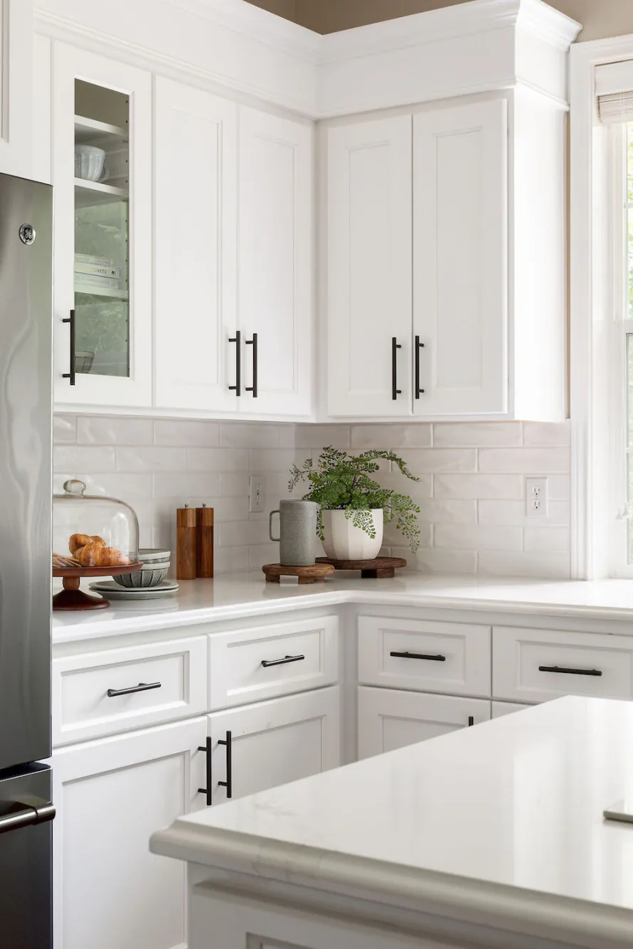 white-cabients-kitchen-design-michelle-yorke