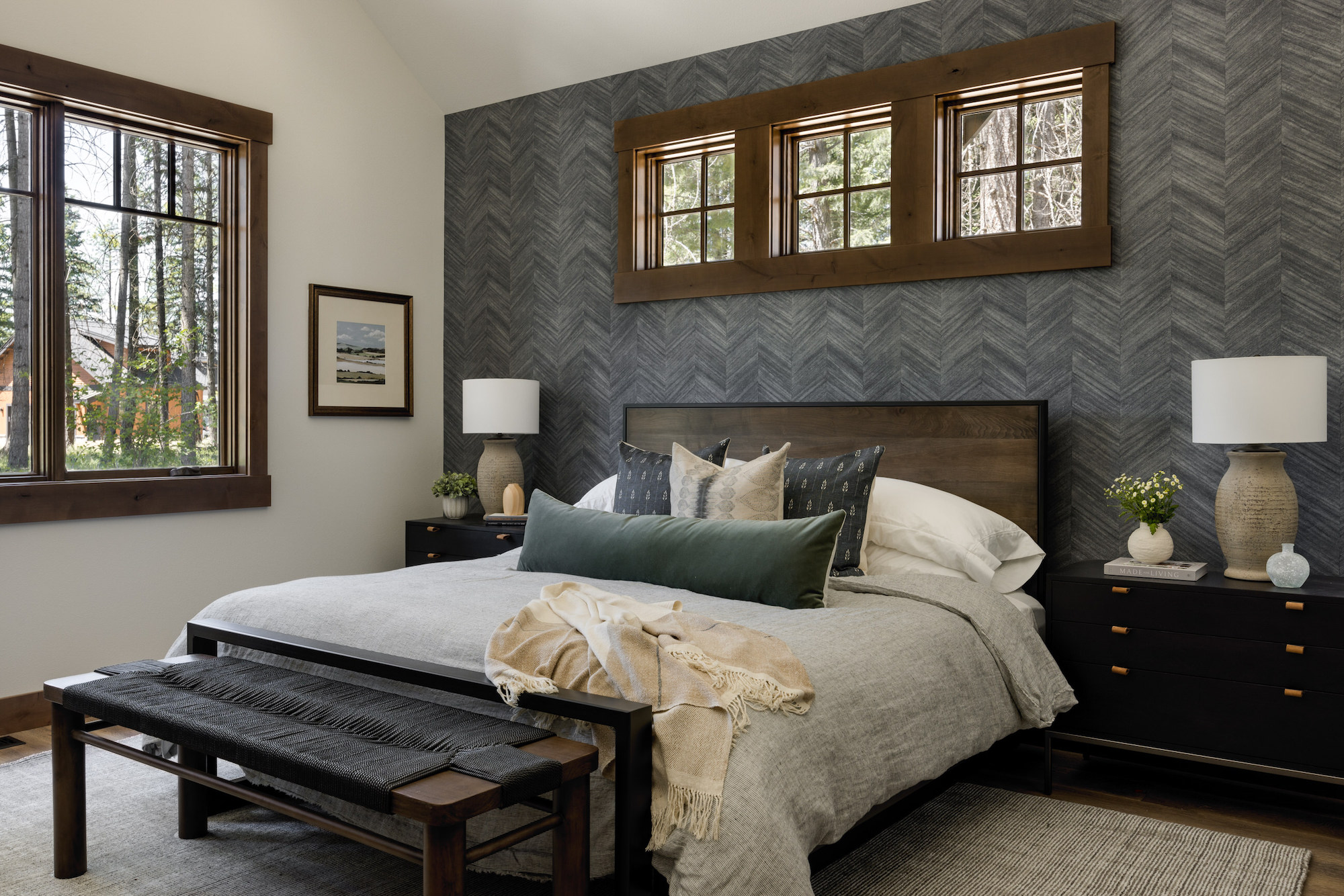 bedroom-interior-design-accent-wall
