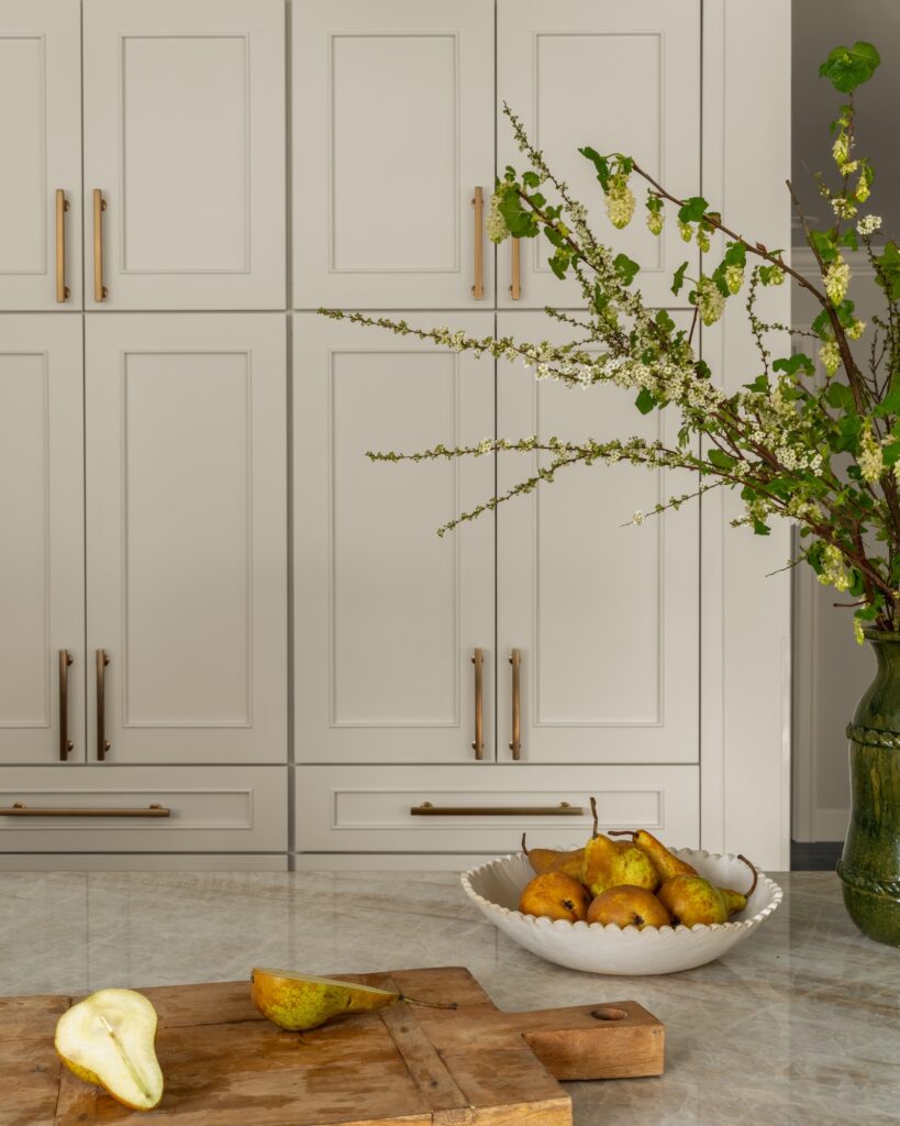 kitchen countertop pears in bowl